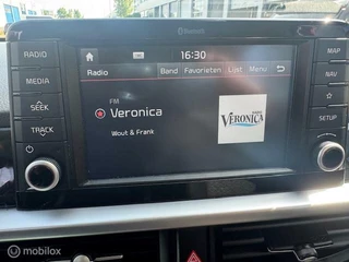 Kia Picanto Kia Picanto 1.0 MPi Dynamic Line   Navigatie , Achteruit rij camera  Aple Carp[lay / Android Auto  , Bleutooth , Spotify   Ectr ramen , Centrale deurvergrendeling met afstandbediening , Rood Metaallak ! - afbeelding nr 28