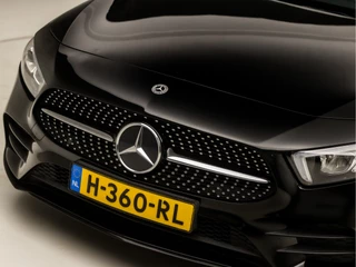 Mercedes-Benz A-Klasse Automaat (APPLE CARPLAY, GROOT NAVI, SFEERVERLICHTING, CAMERA, LEDER/ALCANTARA, SPORTSTOELEN, STOELVERWARMING, GETINT GLAS, WIDESCREEN, NIEUWE APK, NIEUWSTAAT) - afbeelding nr 32