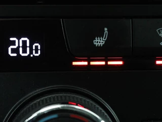 SEAT Leon SEAT Leon 2.0 TDI FR | Panoramadak | Virtual Cockpit | Maxton | Stoelverwarming | Adaptive cruise | Camera | Carplay | Sfeerverlichting | Full LED - afbeelding nr 8