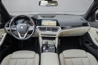 BMW 3 Serie Schuifdak Trekhaak HUD 1e Eig - afbeelding nr 2