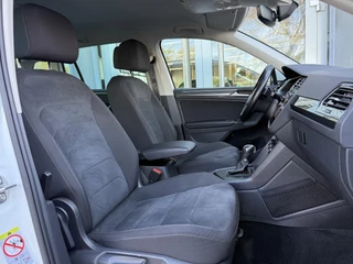 Volkswagen Tiguan Volkswagen Tiguan 1.4 TSI ACT DSG Highline Virtual|Nav|Trekhaak|Led - afbeelding nr 19