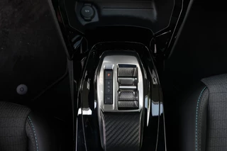 Peugeot 2008 Peugeot 2008 1.2 PURETECH 130PK ALLURE, Apple Carplay/ Android Auto, LED, etc. - afbeelding nr 29