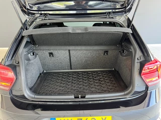 Volkswagen Polo Volkswagen Polo 1.0 TSI Comfortline Business R LINE NL AUTO Virtual Cockpit - afbeelding nr 23
