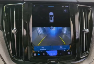 Volvo XC60 Panoramadak Trekhaak Navi ACC DAB 20 Inch Velgen Harman Kardon Head-Up Elek Stoelen + Verwarming Google Getint Glas Facelift - afbeelding nr 11