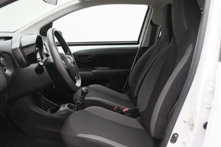 Toyota Aygo Toyota Aygo 1.0 VVT-i x-fun 5-Deurs, Airco, Cruise, Bluetooth, Elektrische Ramen, DAB, Xenon - afbeelding nr 11