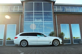 BMW 5 Serie ➡️ BMW 5-serie Touring 520i G31 Corporate Lease Executive | Luxury-Line | Camera | LED | Trekhaak | 2e eigenaar | 18 inch | 184 pk | Leer | Stoelverwarming | Cruise-control | - afbeelding nr 6