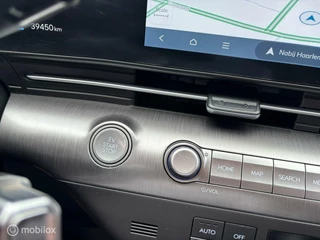 Hyundai Kona Hyundai Kona Electric Comfort Smart 65.4 kWh | Warmtepomp | Trekhaak | Stoel + stuur verwarm - afbeelding nr 21