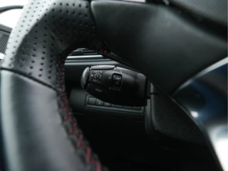 Peugeot 308 Peugeot 308 1.5 BlueHDi Blue Lease GT-Line Aut. *PANO | LEATHER-MICROFIBRE | FULL-LED | DENON-AUDIO | SPORT-SEATS | NAVI-FULLMAP | KEYLESS | DAB | SHIFT-PADDLES | LANE-ASSIST | CAMERA | ECC | CARPLAY | PDC | 17''ALU* - afbeelding nr 19