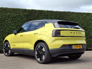 Volvo EX30 Volvo EX30 Single Motor Extended Range Plus 69 kWh | Harman Kardon | Stoel/Stuurverwarming | Demo | Vraag naar de actuele tellerstand - afbeelding nr 2
