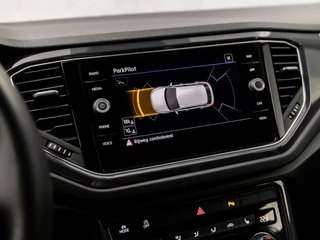 Volkswagen T-Roc Volkswagen T-Roc 1.5 TSI Sport 150Pk (VIRTUAL COCKPIT, APPLE CARPLAY, GROOT NAVI, CAMERA, LED KOPLAMPEN, SPORTSTOELEN, ADAPTIVE CRUISE, MODE KNOP, STOELVERWARMING, NIEUWE APK, NIEUWSTAAT) - afbeelding nr 27
