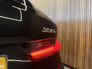 BMW 3 Serie BMW 3-serie 330e xDrive HUD Pano 360* Laser M-sport High - afbeelding nr 42