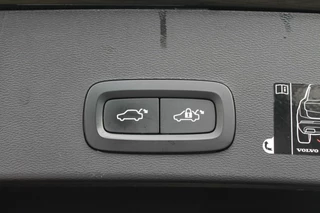 Volvo XC40 Volvo XC40 T4 Recharge R-Design | Stoelverwarming | Parkeercamera | BLIS | Pilot Assist | Electr. Stoelen | Glossy Black | Keyless - afbeelding nr 49