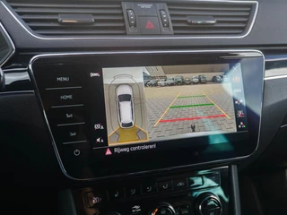 Škoda Superb Skoda Superb Combi 1.4 TSI iV 218pk Laurin & Klement | Leder | Panoramadak | 360 Camera | Trekhaak - afbeelding nr 8