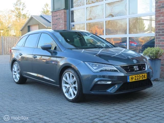 SEAT Leon Seat Leon ST 1.5 TSI FR Ultimate Ed blacksky/carplay/camera/sfeerverlicht/ledtrekhaak. - afbeelding nr 4