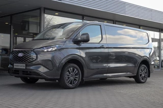 Ford E-Transit Ford E-Transit Cust. 320 L2H1 Limited 65 kWh 218pk | VOORRAAD | Inklapbare trekhaak | 17 inch lichtmetalen velgen (Carbonised Grey) | Driver Assistent Pack Premium | AGM accu | 3-fase laadkabel mode 3 32A, 10 meter | Centrale dubbele vergrendeling | Vehicle Integration System - afbeelding nr 10