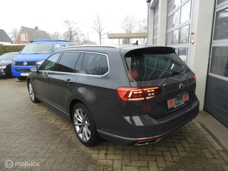 Volkswagen Passat Volkswagen Passat Variant 1.5 TSI R-Line Business + - afbeelding nr 5