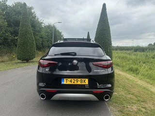 Alfa Romeo Stelvio Alfa Romeo Stelvio 2.0 T Q4 Luxery, 320pk, 20
