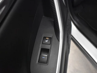 Toyota RAV4 Toyota RAV4 2.5 Plug In Hybrid AWD Premium Edition | Trekhaak | JBL | BLS | - afbeelding nr 10