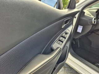Mazda 2 Mazda 2 1.5 Skyactiv-G Luxury | Camera | Head-up display - afbeelding nr 15