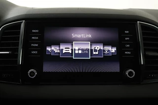 Škoda Karoq Skoda Karoq 1.0 TSI Clever Edition (PARKEERSENSOREN, CRUISE CONTROL, ACHTERUITRIJCAMERA, STOELVERWARMING, NAVIGATIE, NL-AUTO) - afbeelding nr 18