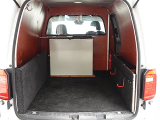 Volkswagen Caddy Volkswagen Caddy 150pk Automaat L2H1 Maxi Euro6 Parkeersensoren achter Cruise Control Airco 17