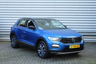 Volkswagen T-Roc Clima Cruise Navi PDC Stoelverwarming 17