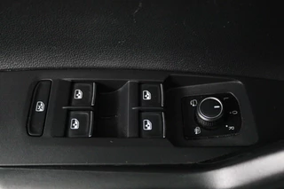 Volkswagen Polo Volkswagen Polo 2.0 TSI GTI (PANORAMADAK, NL-AUTO, NAVIGATIE, ACHTERUITRIJCAMERA, AUTOMAAT, CRUISE ADAPTIEF, PARKEERSENSOREN) - afbeelding nr 6