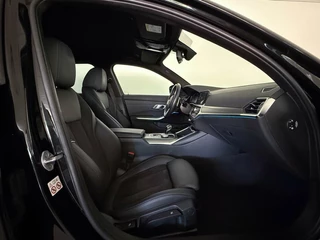 BMW 3 Serie BMW 3-serie Touring 330e 293pk M-Sport High Executive | Laser LED | Carplay | Adaptive cruise | Trekhaak - afbeelding nr 18