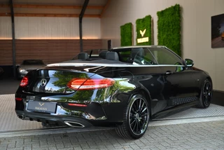 Mercedes-Benz C-Klasse Mercedes-Benz C-klasse Cabrio 180 Premium Plus AMG Styling - Night Edition - Airscarf - Leer - Camera - Stoelverwarming - - afbeelding nr 11