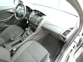 Ford Focus Ford Focus Wagon 1.0 100 PK Trend | AIRCO | 124000 KM!!! - afbeelding nr 25
