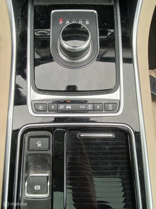 Jaguar XF Jaguar XF 3.0d Portfolio 134.DKM ORG NL-AUTO DEALER ONDERHOUDEN - afbeelding nr 9