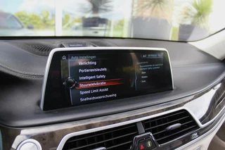 BMW 7 Serie ➡️ BMW 7-serie 750Li G12 xDrive High Executive | Origineel | Laser | Camera360 | Massage | Head-up | Bowers&Willikins | DAB | 449 pk | 20 inch | Softclose | - afbeelding nr 32
