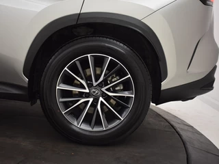 Lexus NX Lexus NX 450h+ AWD Plug in Hybrid Luxury Line | Trekhaak | Stoel en Stuur - afbeelding nr 9