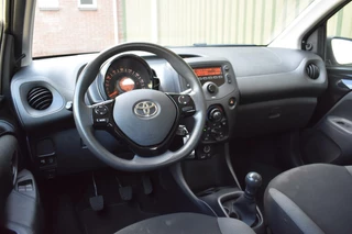 Toyota Aygo Toyota Aygo 1.0 VVT-i x-fun  Airco | Bluetooth | Dealer Onderhouden | - afbeelding nr 10