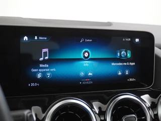Mercedes-Benz B-Klasse Mercedes-Benz B-Klasse 180 AMG // Panoramadak // Camera // Augemented Reality // Carplay // Elek. Achterklep // Night Pakket // Cruise Control - afbeelding nr 27