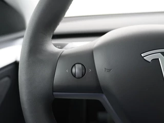 Tesla Model Y Tesla Model Y Long Range AWD 75 kWh AUTOPILOT | WIT LEDER | TESLA GARANTIE T/M 04-2027 - afbeelding nr 29