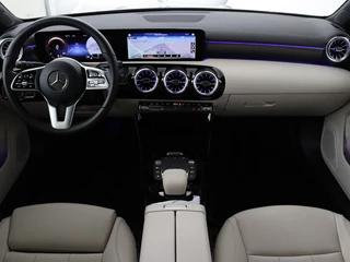 Mercedes-Benz CLA Mercedes-Benz CLA-klasse Shooting Brake 180 Luxury Line | Camera | Leder |  Sfeerverlichting | Stoelverwarming | Adaptive cruise | Navigatie | LED - afbeelding nr 8