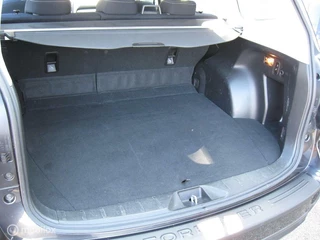 Subaru Forester Subaru Forester 2.0 Luxury CVT AUT Clima Cruise Trekhaak NL auto - afbeelding nr 8