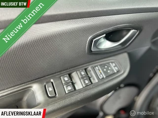 Renault Clio Renault Clio Estate 0.9 TCe Limited - afbeelding nr 11