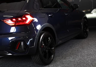 Audi A1 Audi A1 CITYCARVER 30 TFSI S Line / AUT / Acc / Lane Assist / Camera / Navi / Digital Cockpit / Matrix / Pdc / 18 Inch - afbeelding nr 44