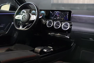 Mercedes-Benz A-Klasse Mercedes-Benz A-klasse 250 e AMG 45 Look / 360 Camera / Acc / Lane Assist / Dode Hoek / Open Pano / Sfeerver / Led / Pdc / 20 Inch - afbeelding nr 6
