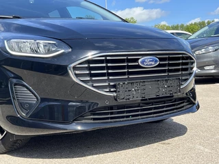 Ford Fiesta Ford Fiesta 1.0 EcoBoost Hybrid Titanium | Winter Pack | Navigatie | Camera - afbeelding nr 2