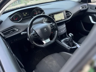Peugeot 308 Peugeot 308 SW 1.2 PureTech Style Navi Clima Cruise - afbeelding nr 2