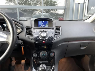 Ford Fiesta Ford Fiesta 1.0 EcoBoost Titanium NAVIGATIE|TREKHAAK|WINTER PAKKET|BLUETOOTH|LED|PARKEERSENSOREN|SFEERVERLICHTING - afbeelding nr 7