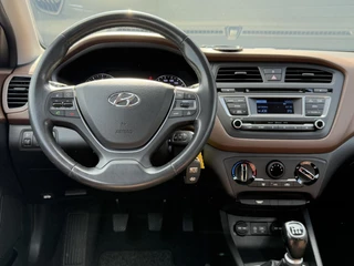 Hyundai i20 Hyundai i20 1.2 HP i-Motion Airco,Cruise,Trekhaak,PDC,Bluetooth,Elek ramen,N.A.P,APK tot 09-2025 - afbeelding nr 3