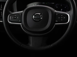 Volvo XC60 Volvo XC60 2.0 D4 Momentum Pro | Trekhaak | Camera |  Half leder | Carplay | Navigatie | Full LED | Climate control | Getint glas | Parkeerhulp - afbeelding nr 8
