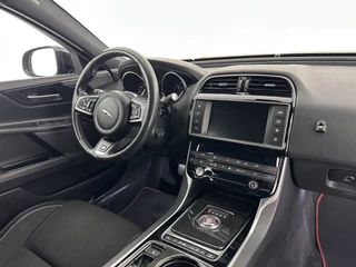 Jaguar XE Jaguar XE 2.0 D R-Sport Aut. *1/2LEATHER | XENON | NAVI-FULLMAP | MERIDIAN-SOUND | SPORT-SEATS | CAMERA | ECC | PDC | CRUISE | 17''ALU* - afbeelding nr 7