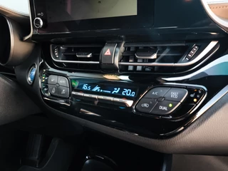 Toyota C-HR Toyota C-HR 2.0 Hybrid Executive (184PK) 1e-Eig. & Dealer-Onderh. BOVAG-Garantie. NL-Auto. - afbeelding nr 47