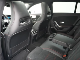 Mercedes-Benz CLA Mercedes-Benz CLA 200 AMG Shooting Brake // Panoramadak // Memory // Keyless // Carplay // Nightpakket // MultiBeam - afbeelding nr 14