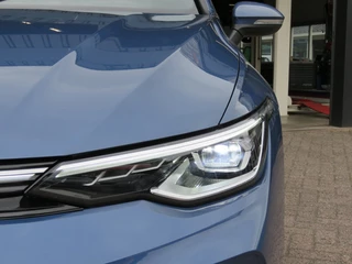 Volkswagen Golf Volkswagen Golf 1.5 ETSI 150PK DSG-aut. Edition 50 FACELIFT / Open dak / Veel opties / FABIEKS garantie - afbeelding nr 3